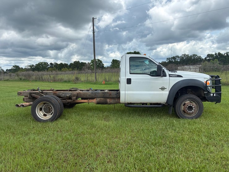 2015-ford-f550-image-4