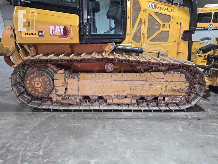 2022-caterpillar-d3-image-33