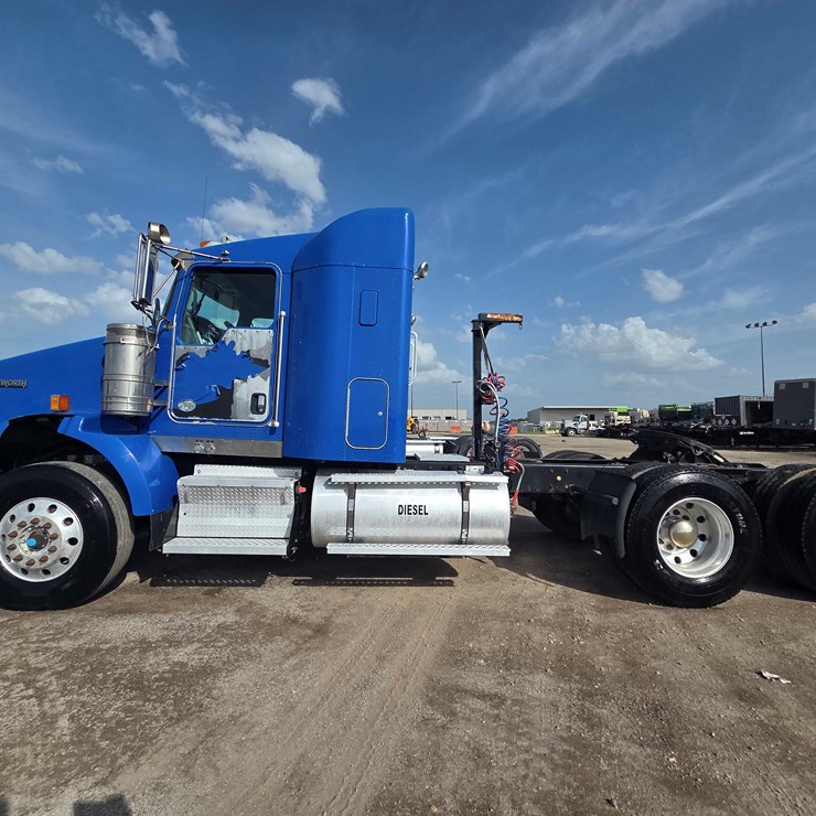 2013 KENWORTH T800