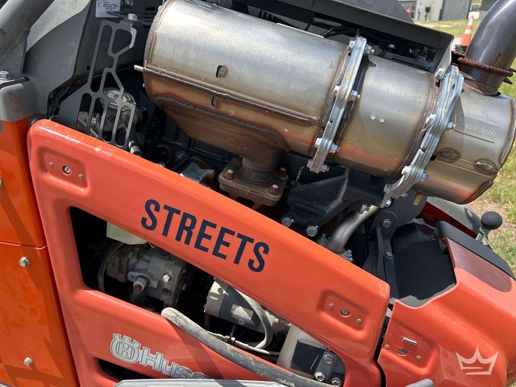 2021-husqvarna-fs5000d-image-10