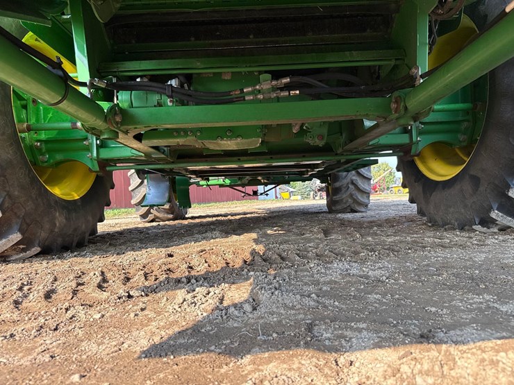 2011-john-deere-9770-sts-image-136