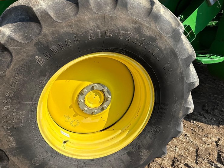 2011-john-deere-9770-sts-image-95
