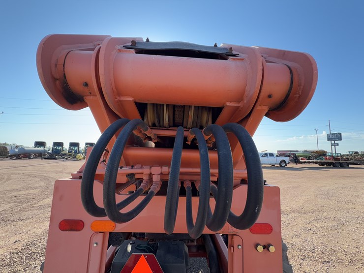 lull-international-644b-42-telehandler-image-24