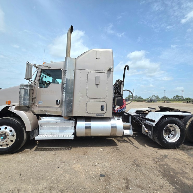 2013 KENWORTH T800