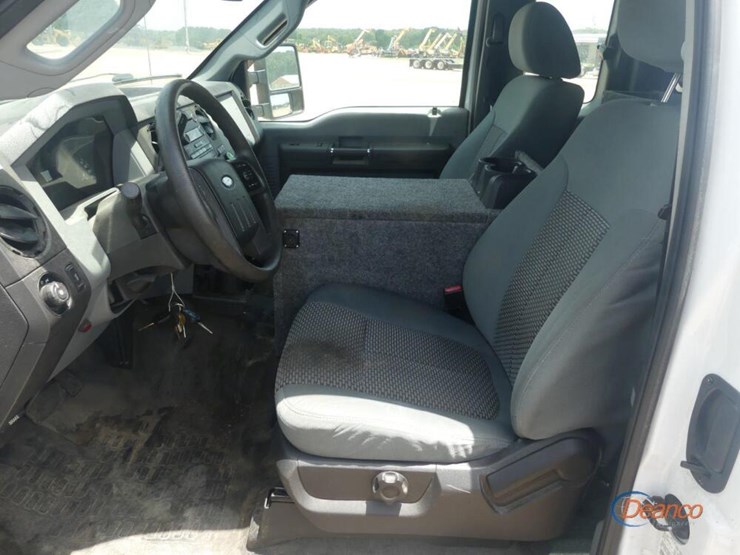 2015-ford-f350-image-8