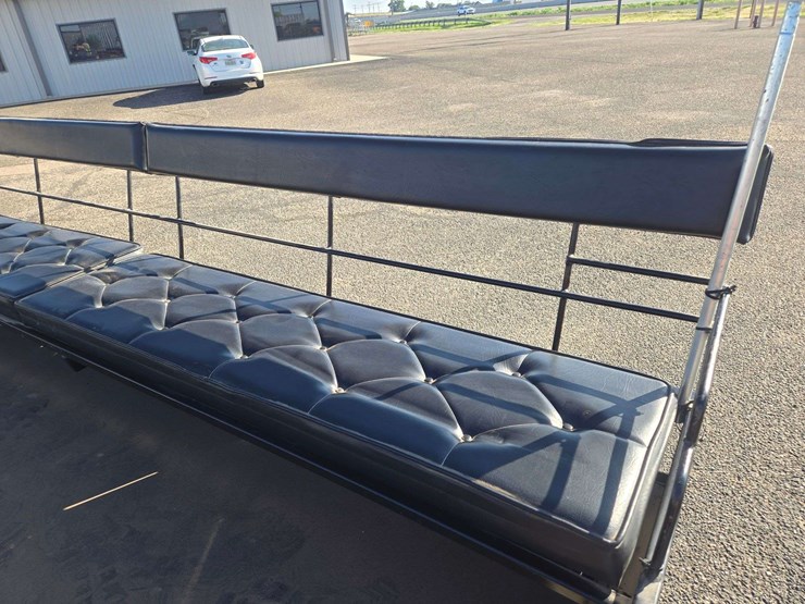 green-horse-drawn-carriage-image-19