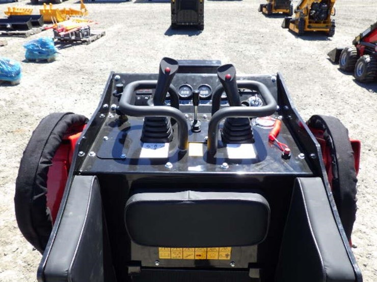 2026-sdlool-v1000-skid-steer-tracked-loader-image-13