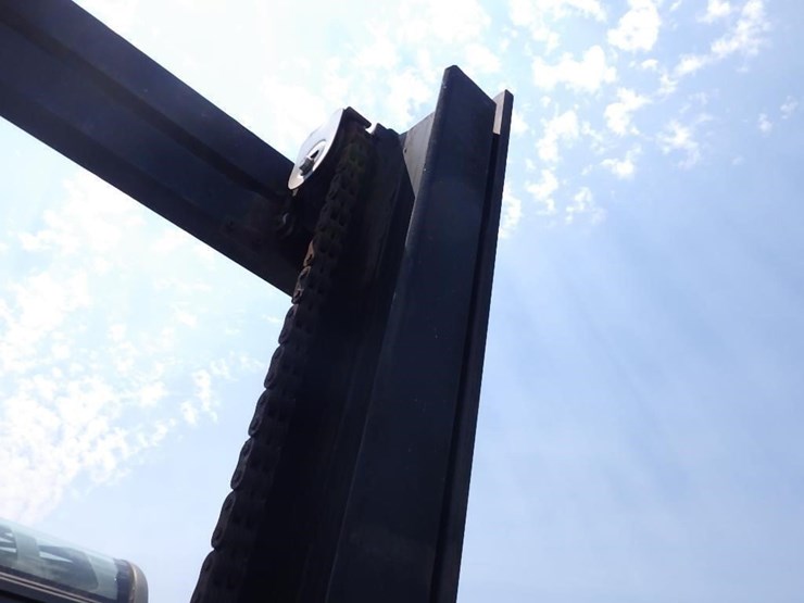 2019-ausa-c400h-forklift-image-12