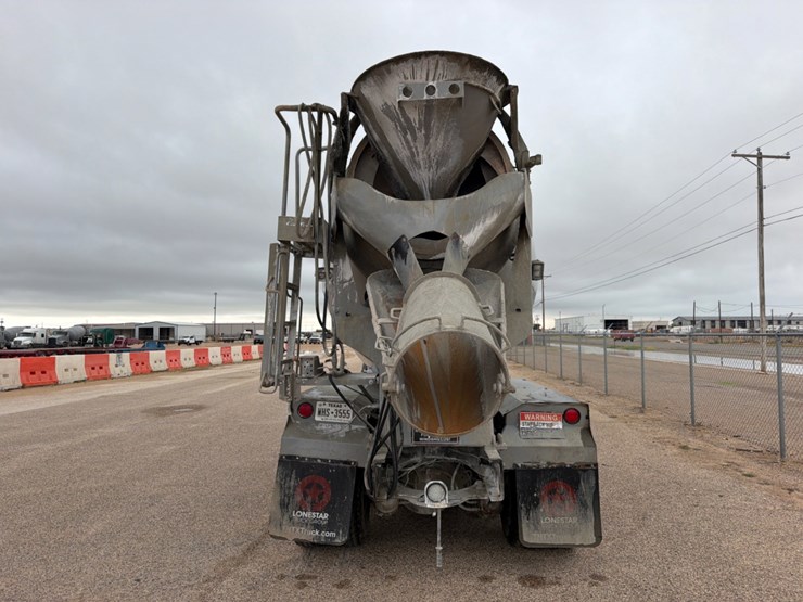 2016-kenworth-t880-image-10