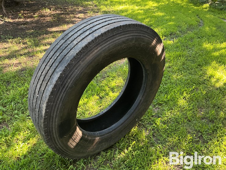 roadmaster-285/75r24.5-truck-tire-image-14