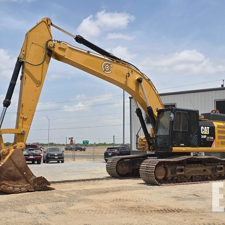 2017 CATERPILLAR 349FL