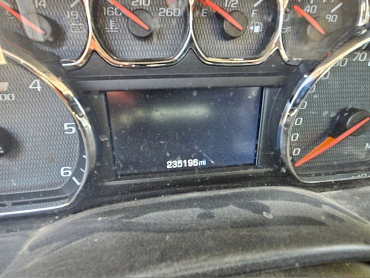 2014-chevrolet-1500-image-4