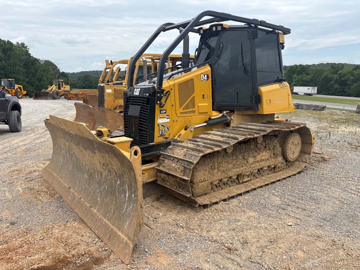2024-caterpillar-d4-lgp-image-1