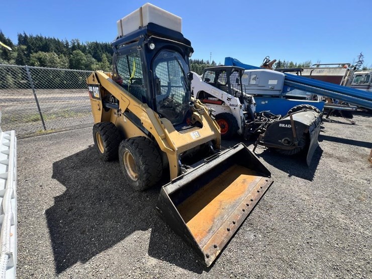 2015-caterpillar-246d-image-7
