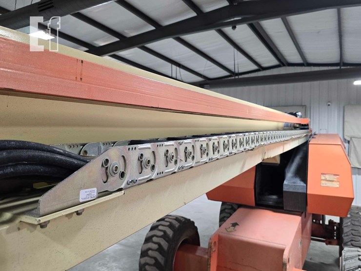 2006-jlg-660sj-image-16