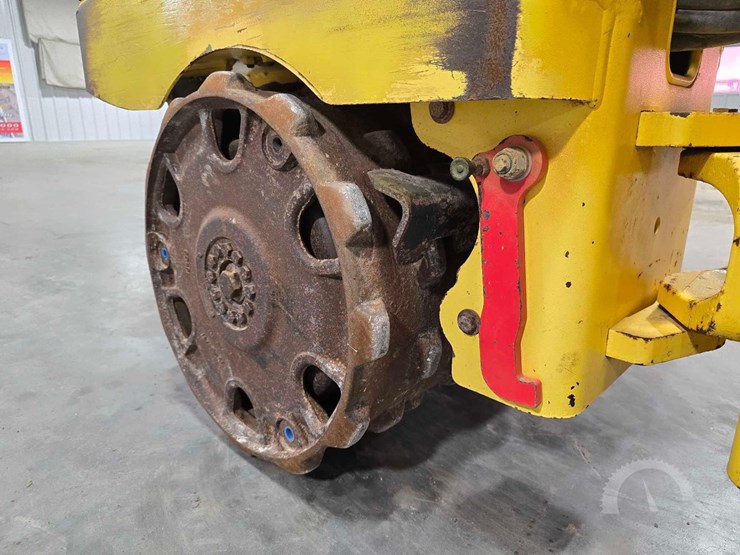 2019-bomag-bmp8500-image-15