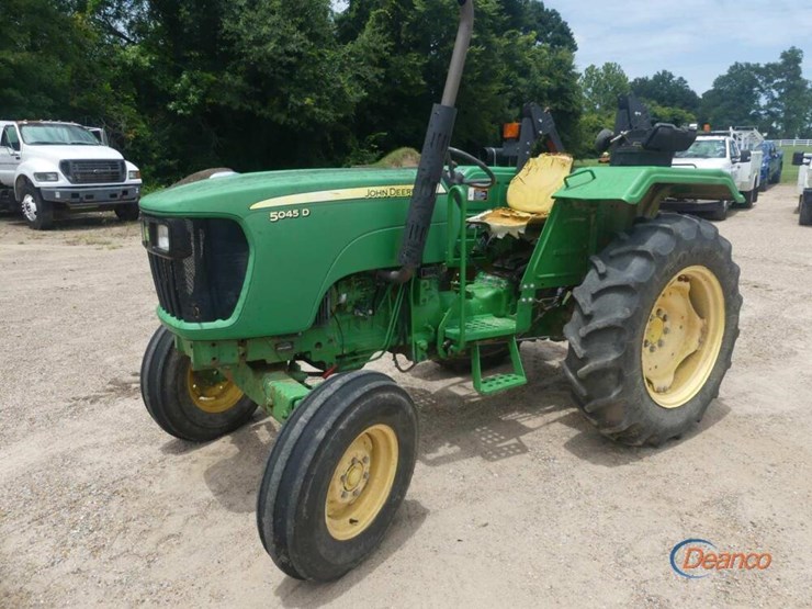 2012-john-deere-5045d-image-15
