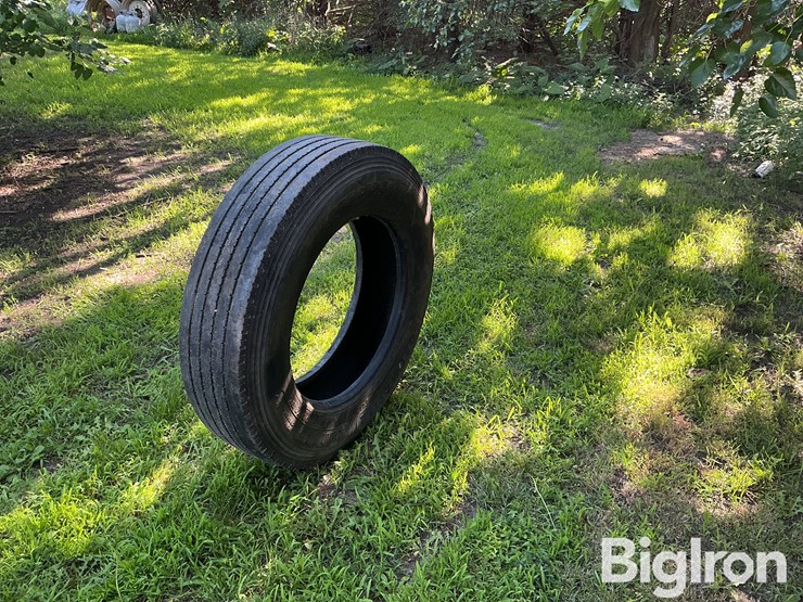 roadmaster-285/75r24.5-truck-tire-image-7