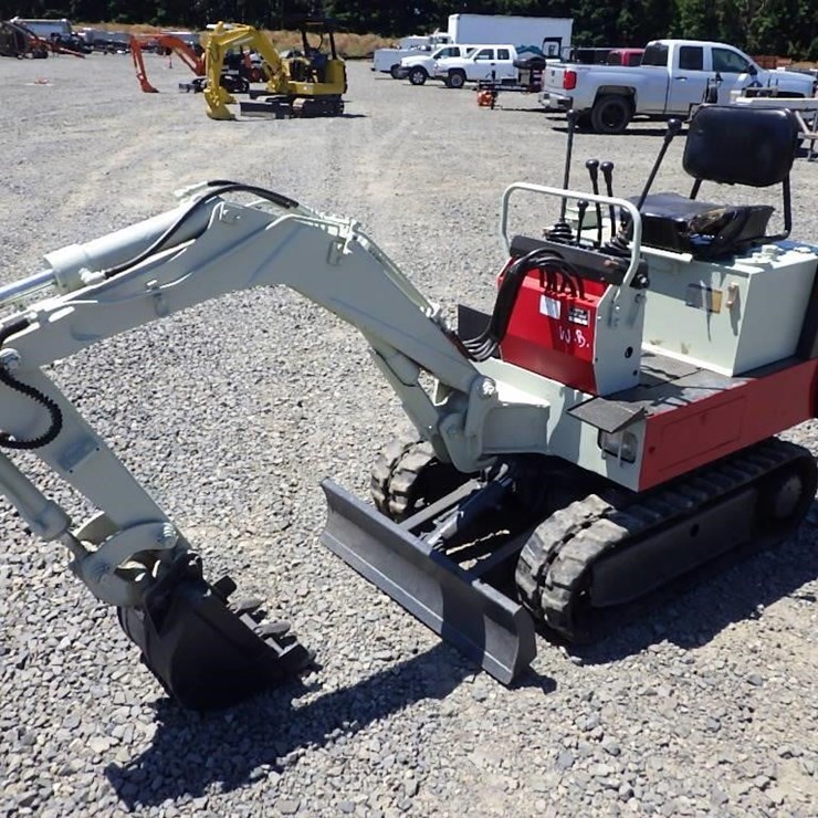 TAKEUCHI TB080