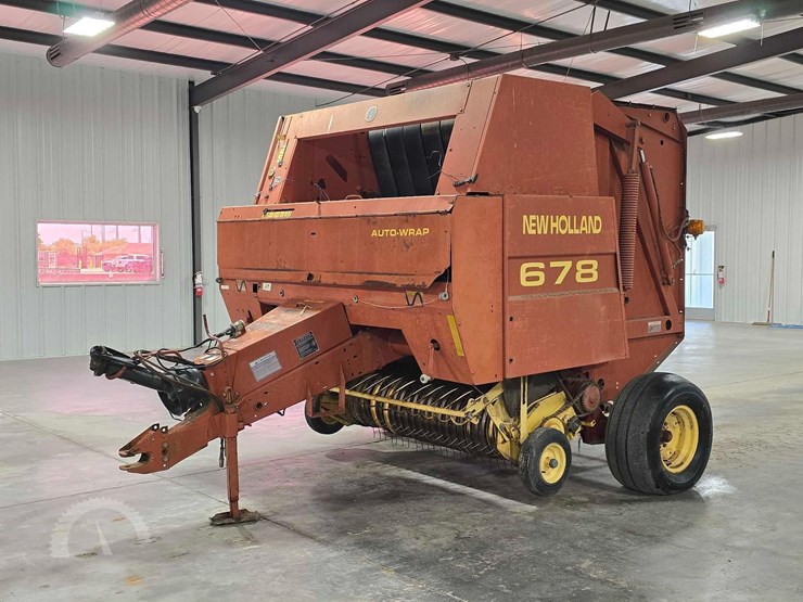new-holland-678-image-1