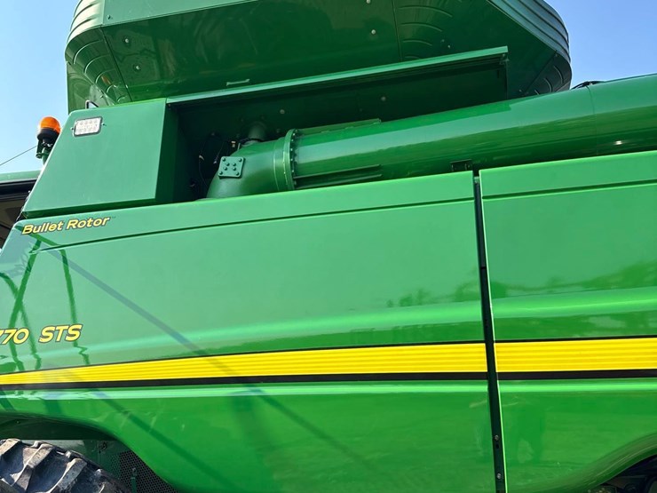 2011-john-deere-9770-sts-image-143