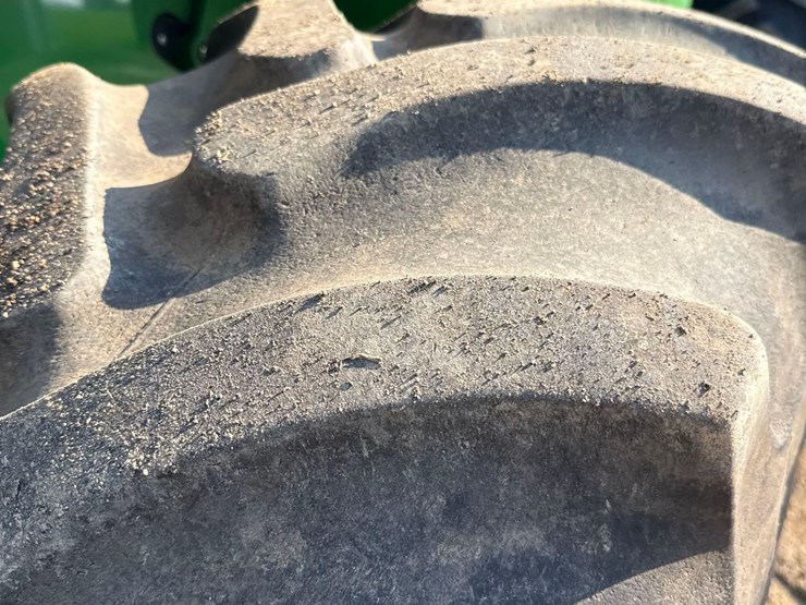 2011-john-deere-9770-sts-image-96