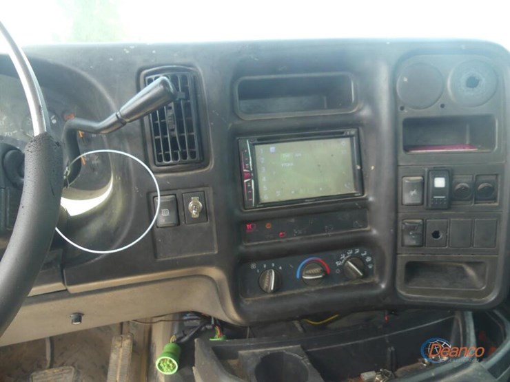2005-miller-bobcat-225-image-15