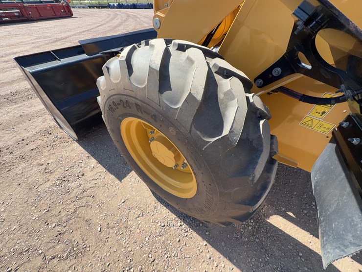caterpillar-910-image-18