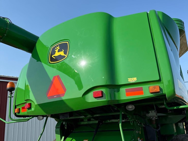 2011-john-deere-9770-sts-image-147
