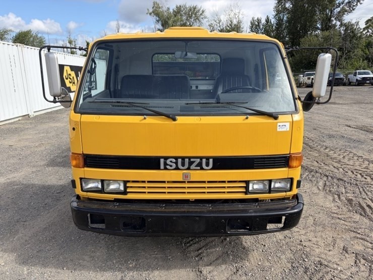1989-isuzu-npr-image-8