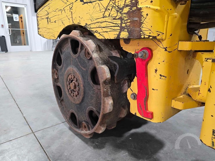 2019-bomag-bmp8500-image-12