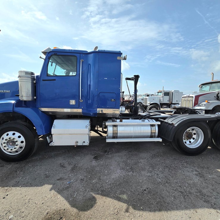 2012 WESTERN STAR 4900SB