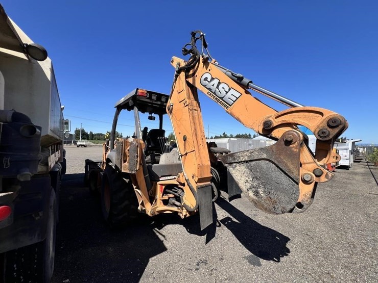 2012-case-580sn-image-2