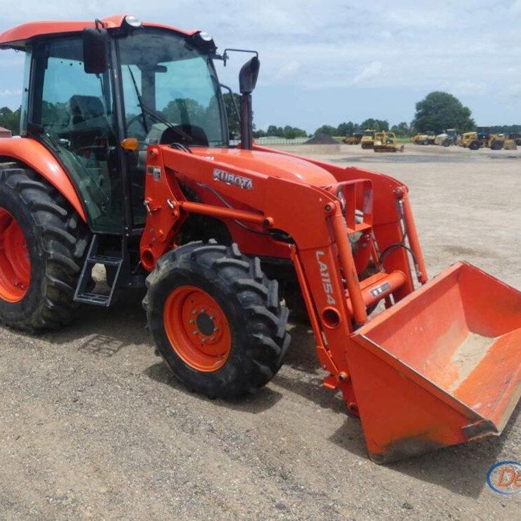KUBOTA M7060D