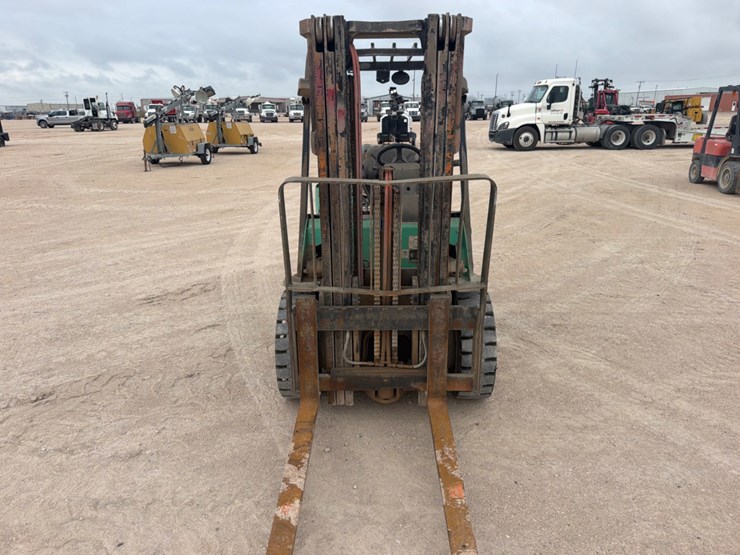 mitsubishi-fg30n-image-2