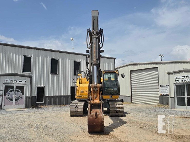 2018-deere-245g-lc-image-7
