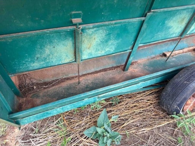 16'-oklahoma-pride-portable-feeder-image-5