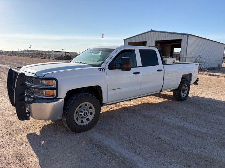 2019-chevrolet-silverado-3500hd-image-1