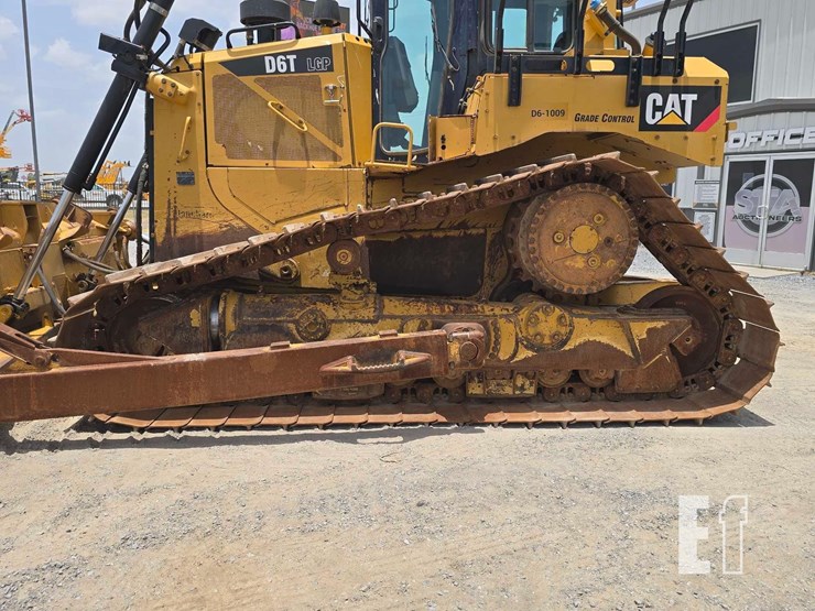 2018-caterpillar-d6t-lgp-image-27