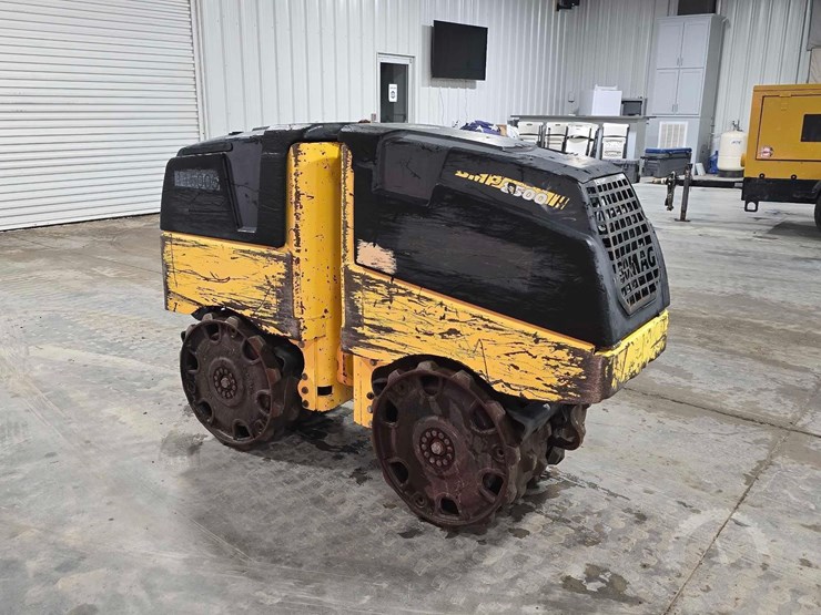 2019-bomag-bmp8500-image-2