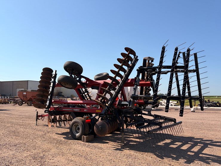 case-ih-340-image-7