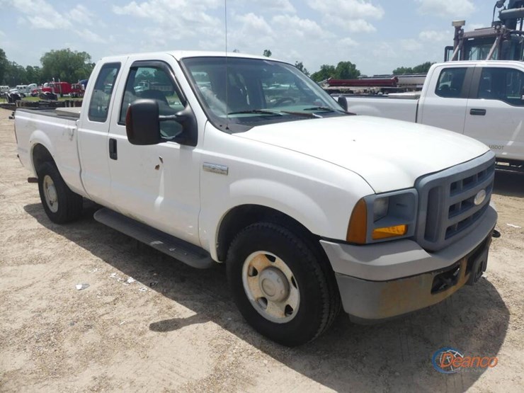 2005-ford-f250-image-1