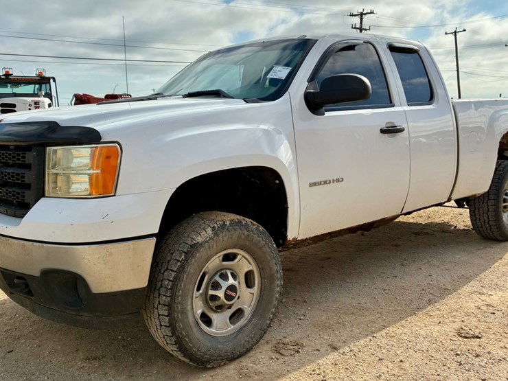 2012-gmc-sierra-2500hd-image-1