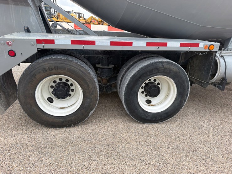 2016-kenworth-t880-image-7