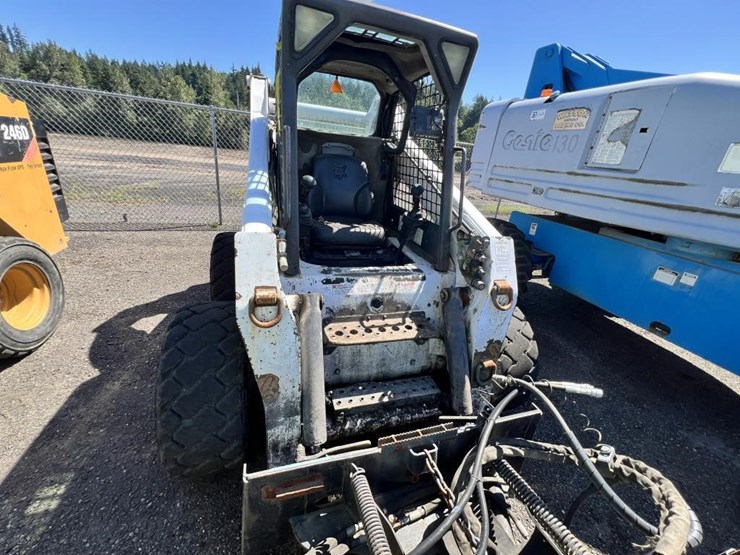 2006-bobcat-s300-image-8