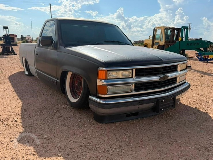 chevrolet-1500-image-2