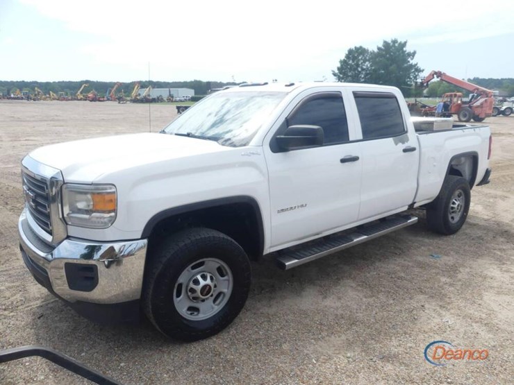 2016-gmc-sierra-2500hd-image-11