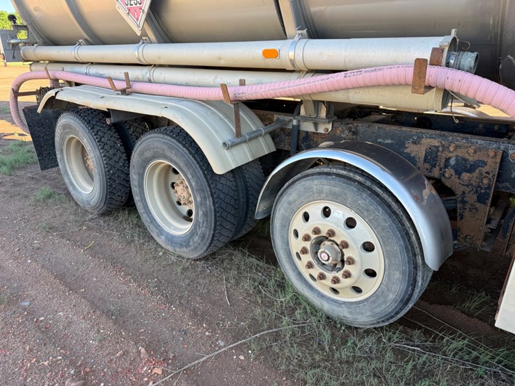 2007-peterbilt-378-image-6