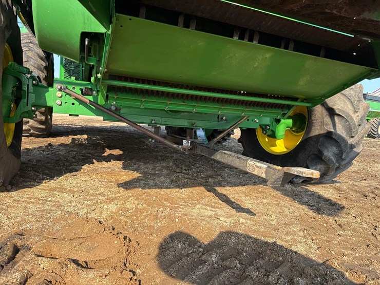 2011-john-deere-9770-sts-image-149