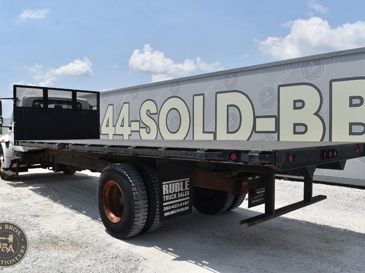 2005-international-durastar-4300-image-4